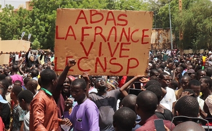 Các cuộc biểu tình tiếp tục nổ ra yêu cầu đại sứ Pháp rời khỏi Niger