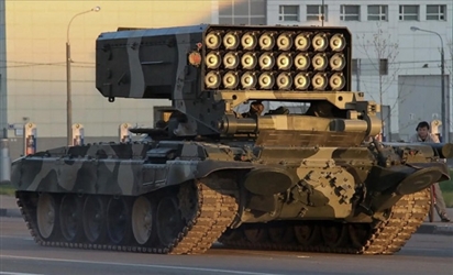 Nga sử dụng pháo phản lực TOS-1A tấn công các mục tiêu của Ukraine