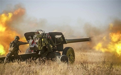 Khoảnh khắc pháo Msta-B thiêu đốt loạt mục tiêu Ukraine
