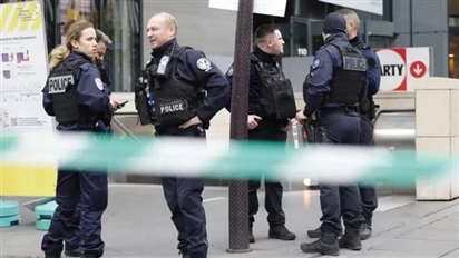 Pháp: Tấn công bằng dao khiến 3 người bị thương ở thủ đô Paris