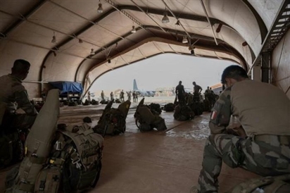 Pháp bắt đầu rút quân khỏi Niger trong tuần này