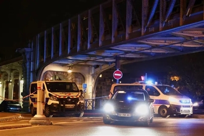 Pháp: Tấn công xe chở tù, 3 cảnh sát thiệt mạng, phạm nhân trốn thoát