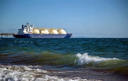 Pháp tăng mạnh nhập khẩu khí hóa lỏng từ Nga