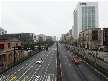 Trung Quốc chính thức phong tỏa 4 thành phố lớn của tỉnh Chiết Giang, mỗi gia đình chỉ được ra đường 2 ngày 1 lần