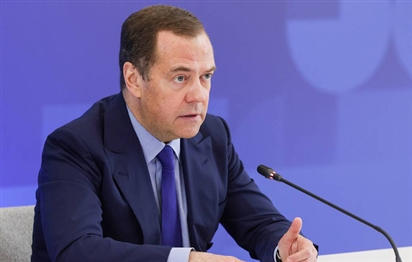 Ông Medvedev bác lời kêu gọi về hiệp ước vũ khí hạt nhân của Tổng thống Biden