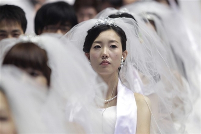Nhiều phụ nữ Hàn phải nghỉ việc sau khi kết hôn