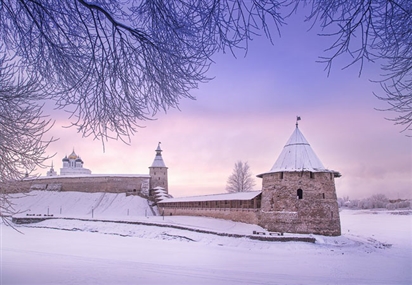 Pskov: Tuyết rơi phủ trắng xóa thành phố