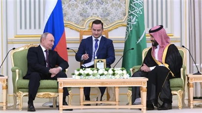 Sứ mệnh của Tổng thống Putin trong các cuộc hội đàm với ba cường quốc Trung Đông