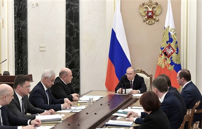 Tổng thống Putin đặt mục tiêu kinh tế cho Chính phủ