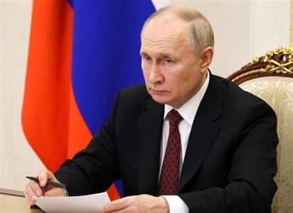 Tổng thống Putin ký sắc lệnh trừng phạt người tung tin giả về quân đội Nga
