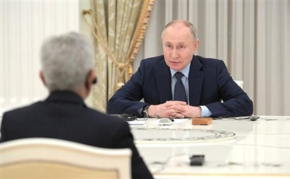 Ông Putin mời Thủ tướng Modi tới Moscow, Nga - Ấn Độ cùng sản xuất vũ khí