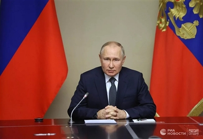 Ông Putin nói Nga muốn giải quyết hòa bình với Ukraine nhưng bị 'lừa dối'