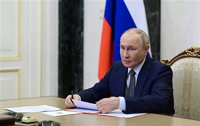 Tổng thống Putin tuyên bố Nga đủ sức hoàn thành chiến dịch quân sự đặc biệt ở Ukraine, lãnh đạo châu Âu kỳ vọng về đàm phán giải quyết xung đột