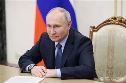 Tổng thống Nga Putin chúc mừng người dân nhân ngày Quốc khánh