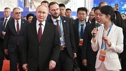 Tổng thống Putin lý giải vì sao Mỹ áp thuế đối với xe điện của Trung Quốc