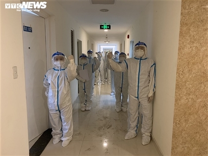16 nhân viên y tế Quảng Ninh hỗ trợ chống dịch tại TP.HCM dương tính SARS-CoV-2