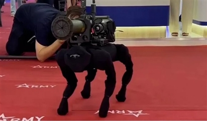 Nga ra mắt chó robot phóng rocket, Tổng thống Putin đề cao vũ khí tiên tiến