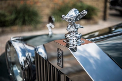 Biểu tượng Rolls-Royce được thiết kế lại sau 111 năm