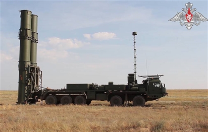 Nga chính thức đưa trung đoàn tên lửa S-500 đầu tiên vào trực chiến