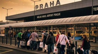 Sân bay quốc tế lớn nhất Séc phải sơ tán vì bị đe dọa đánh bom
