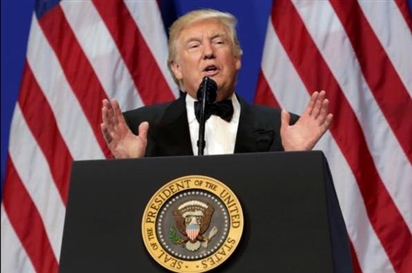 Ông Trump đặt câu hỏi về khả năng 'thay đổi chế độ' ở Iran?
