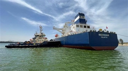 Tàu chở dầu gặp sự cố ở kênh đào Suez, giao thông đường thủy toàn cầu gián đoạn