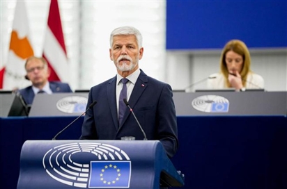 Nước NATO khuyên Ukraine từ bỏ các vùng lãnh thổ Nga đang kiểm soát