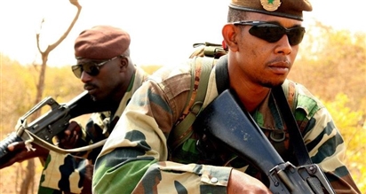 Quân đội Senegal được triển khai tới Benin, sẵn sàng can thiệp vào Niger