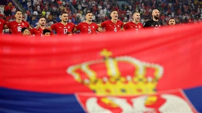 Liên đoàn bóng đá Serbia bị phạt vì lá cờ tại World Cup