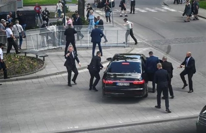 Thủ tướng Slovakia bị ám sát