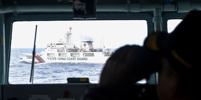Tàu cảnh sát biển Trung Quốc lộng hành ở Biển Đông