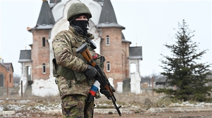 Ukraina thừa nhận mất thị trấn trọng điểm ở Donbass