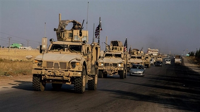 Sau cảnh báo của Thổ Nhĩ Kỳ, hơn 150 xe quân sự Mỹ bất ngờ rút khỏi căn cứ ở Syria