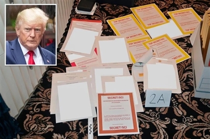 FBI trả lại hộp tài liệu thu ở nhà ông Trump