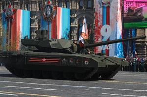 Nga tung 100 siêu tăng 'tàng hình' T-14 Armata sẵn sàng chiến đấu