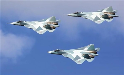 Nga chế tạo UAV ''bầy đàn'' triển khai từ bụng tiêm kích Su-57