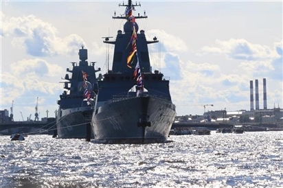 Iran, Nga, Trung Quốc tập trận hải quân chung
