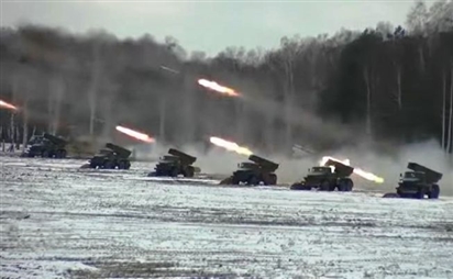 Xem dàn vũ khí hiện đại Nga-Belarus tập trận nảy lửa giáp biên giới Ukraine