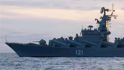 Nổ lớn trên tàu tuần dương tên lửa Nga, Kiev nói ''do Ukraine phóng tên lửa''