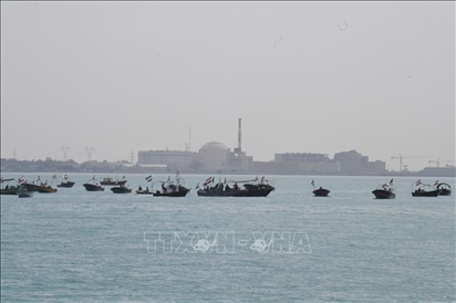 Tàu gần eo biển Hormuz phát thông điệp bất thường để tránh bị tấn công