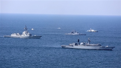 Hải quân Nga giám sát tàu chiến Hy Lạp trên Biển Đen