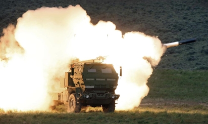 Mỹ gửi thêm tên lửa pháo binh ''sấm sét'' HIMARS cho Ukraine, tăng gấp đôi số lượng