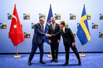 Tổng thống Erdogan bất ngờ đồng ý thúc đẩy việc Thụy Điển gia nhập NATO