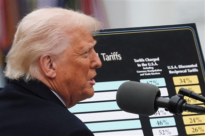 Ông Trump siết hạn chót 1/8, đe áp thuế tới 50% với loạt đối tác thương mại lớn