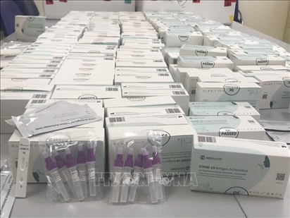 Thu giữ khoảng 1.000 bộ test nhanh SARS-CoV-2 không có hóa đơn chứng từ