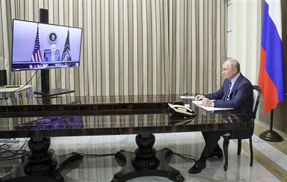 Tổng thống Putin: Các lệnh trừng phạt không có tác dụng