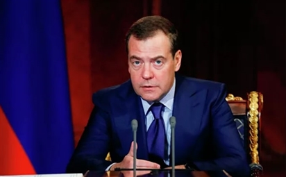 Vài giờ trước khi từ chức, ông Medvedev duyệt phân bổ 127 tỉ rúp để chế tạo 1 thứ 'lớn nhất thế giới'