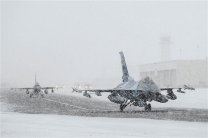 Phi đội tiêm kích F-16 đầu tiên đã tới Kiev, sẵn sàng tham chiến?