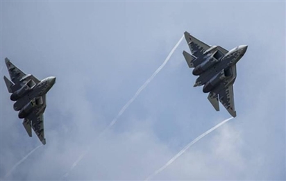 Nhận thêm tên lửa có tầm bắn 300 km, tiêm kích Su-57 như ''hổ mọc thêm cánh''
