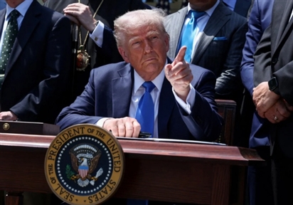 Ông Trump ra tín hiệu giảm thuế với Trung Quốc